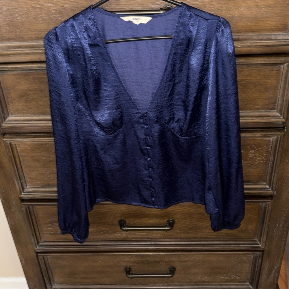 Very little wear in the shoulders but can hardly tell